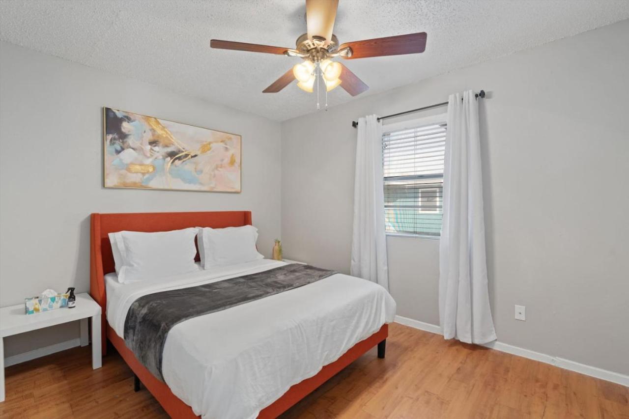 Mins To Downtown - Stunning Haven - Pool